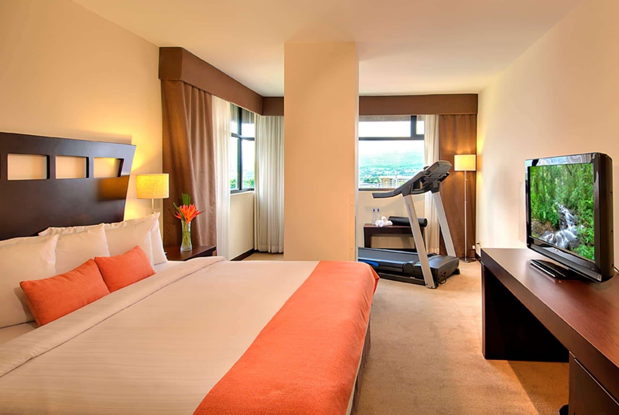 Отель Tryp By Wyndham San Jose Sabana Номер фото