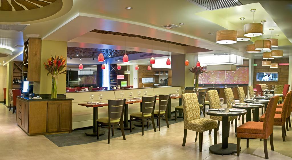 Отель Tryp By Wyndham San Jose Sabana Экстерьер фото