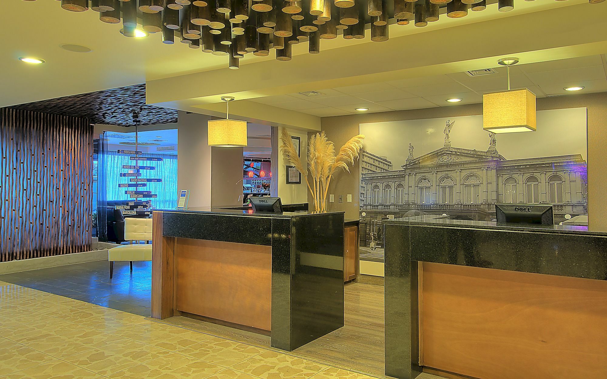 Отель Tryp By Wyndham San Jose Sabana Экстерьер фото