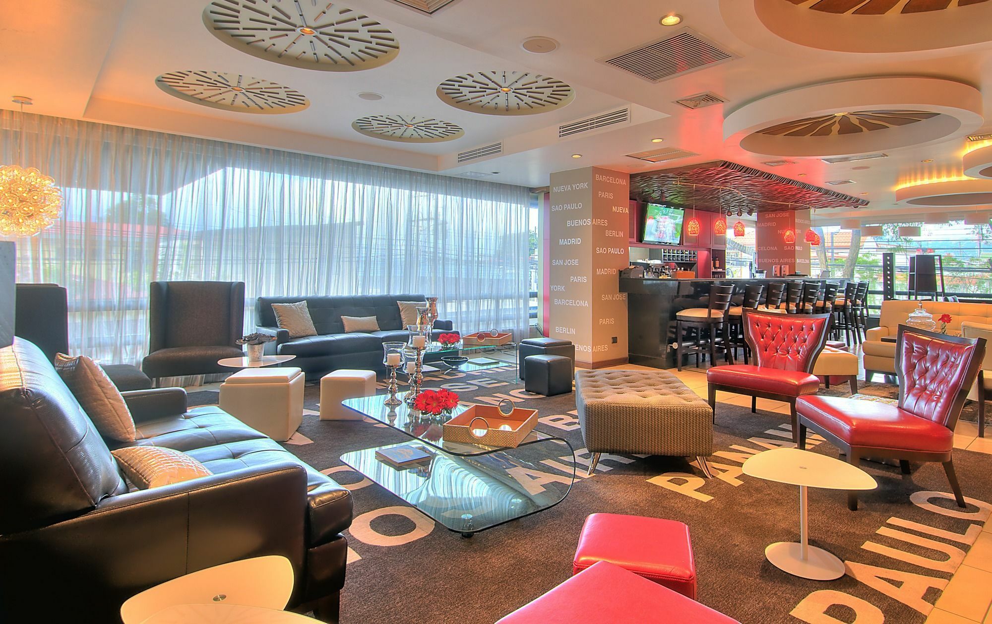 Отель Tryp By Wyndham San Jose Sabana Интерьер фото