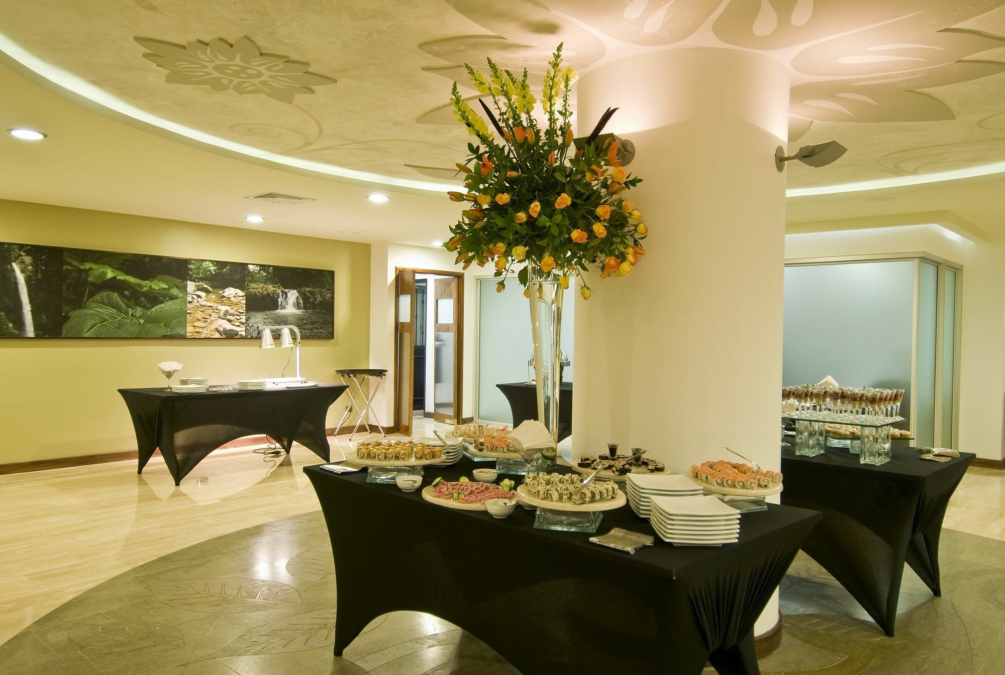 Отель Tryp By Wyndham San Jose Sabana Экстерьер фото