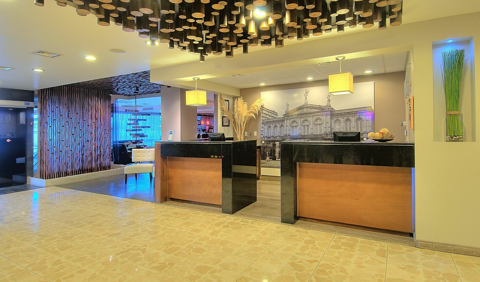 Отель Tryp By Wyndham San Jose Sabana Экстерьер фото