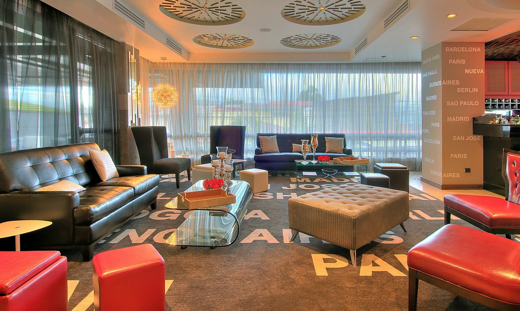 Отель Tryp By Wyndham San Jose Sabana Экстерьер фото