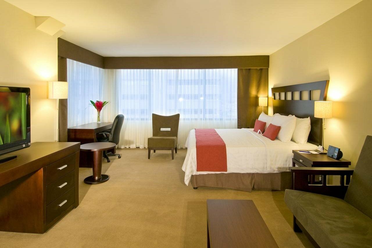 Отель Tryp By Wyndham San Jose Sabana Экстерьер фото